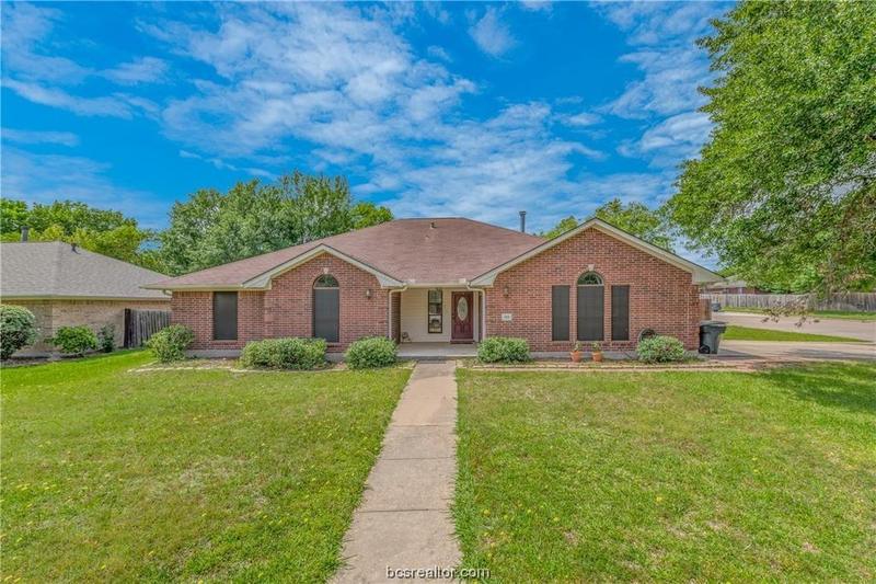 1415 Richland Court S, College Station, TX 77845 for Rent