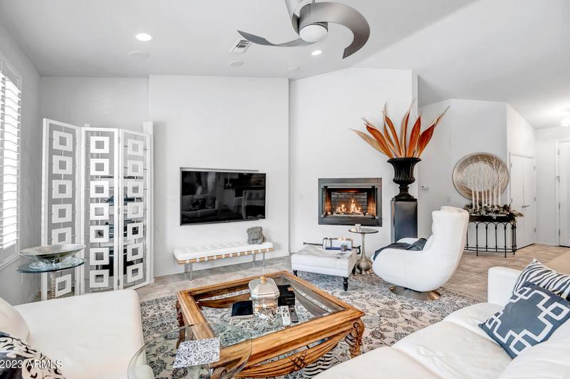 18140 N Timber Ridge Dr, Surprise, AZ 85374 - MLS 6642585 for Sale