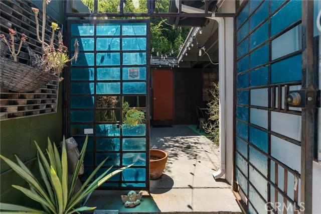 3838 Toland, Los Angeles CA 90065 for Sale