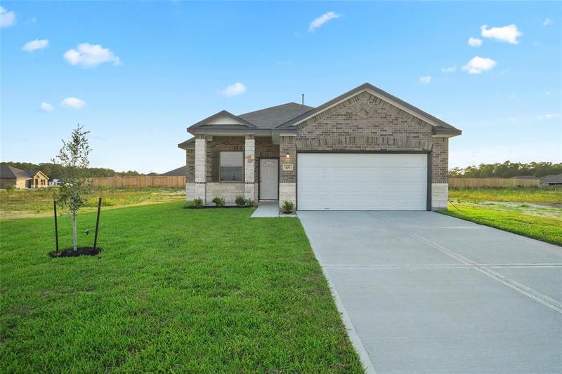 107 Pecan Grove Ct, Anahuac, TX 77514 for Sale