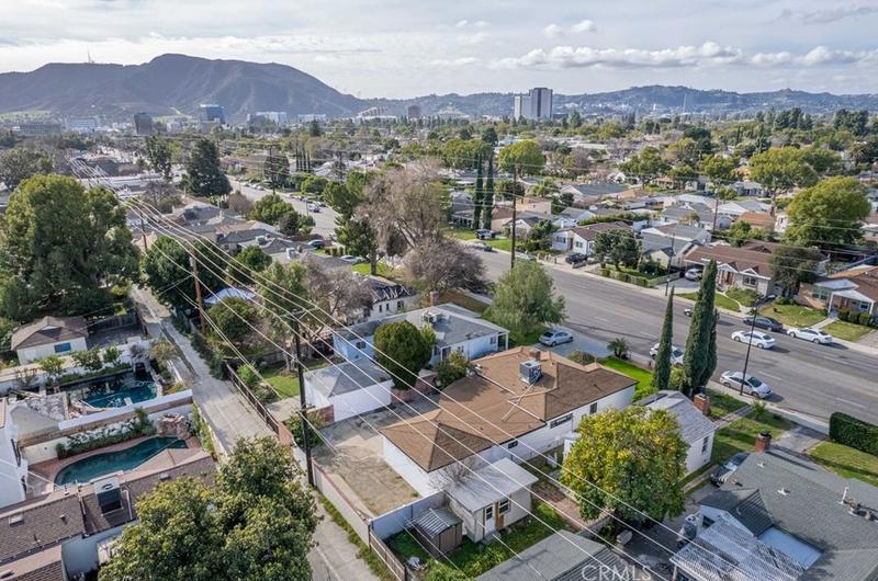 710 N Buena Vista St, Burbank, CA 91505 - MLS CV23221279 for Sale