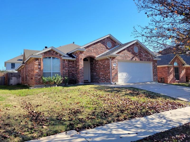 7754 Summerbrook Cir, Fort Worth, TX 76137 - MLS 20501615 for Rent