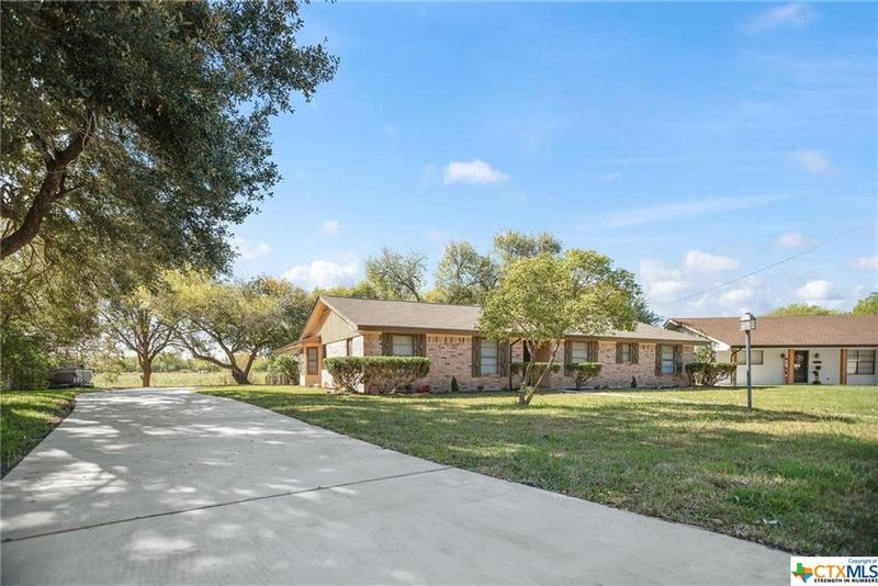 1009 Brookhollow Drive, Port Lavaca, TX 77979 for Sale