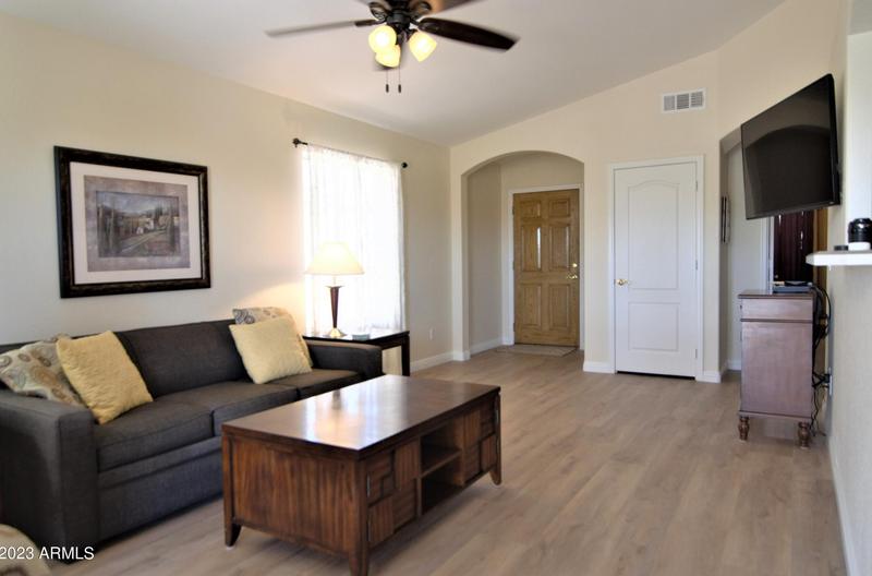 11553 W King Snake Ct, Surprise, AZ 85378 - MLS 6565327 for Rent