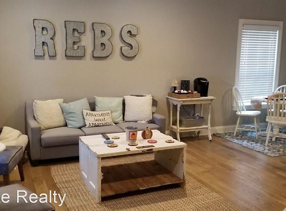 Ivy Place 1201 Ivy Road Apartments - Ivy Place 1201 Ivy Road - Oxford, MS Apartments for Rent