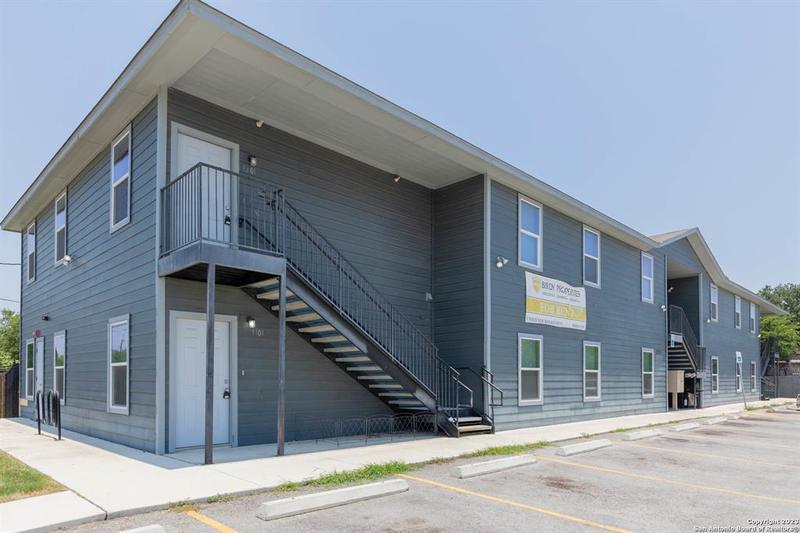 8111 Landing Ave #1202, San Antonio, TX 78227-3801 for Rent