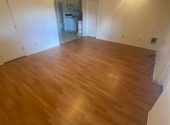 542 Riverside Dr - Klamath Falls, OR 97601 - Home For Rent