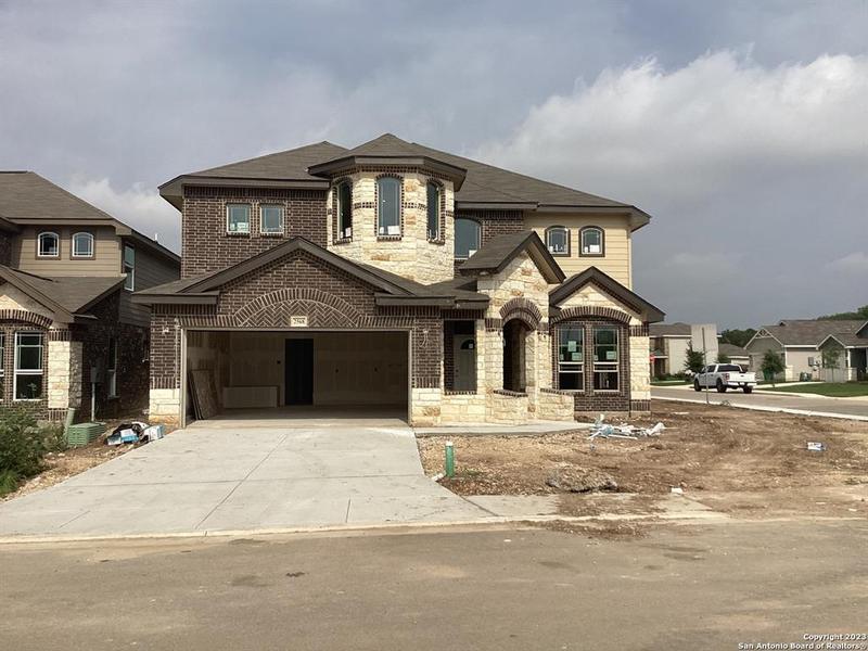 2568 Ayers Dr, Seguin, TX 78155 for Sale