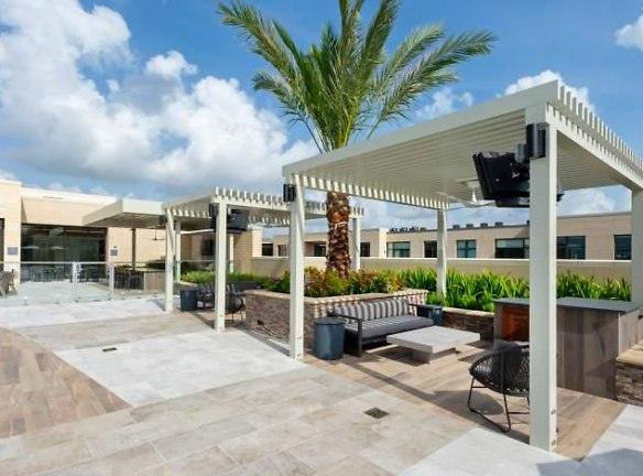 12000 Barryknoll Ln unit 223 - Houston, TX 77024 - Home For Rent