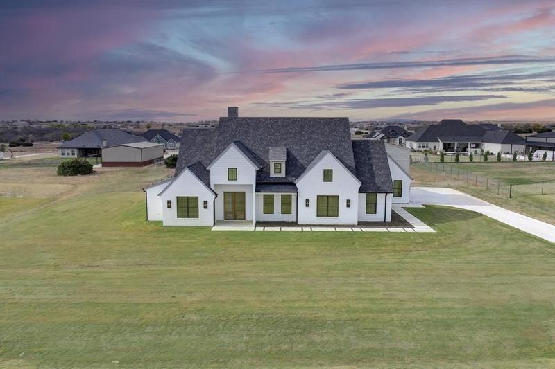 6325 Leo Ln, Godley, TX 76044 for Sale