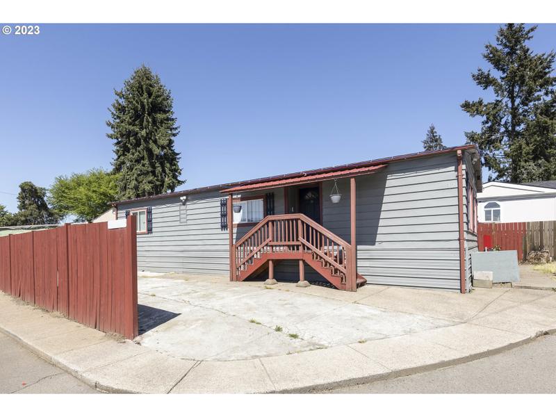 9700 SW TUALATIN RD 32, Tualatin OR 97062 for Sale