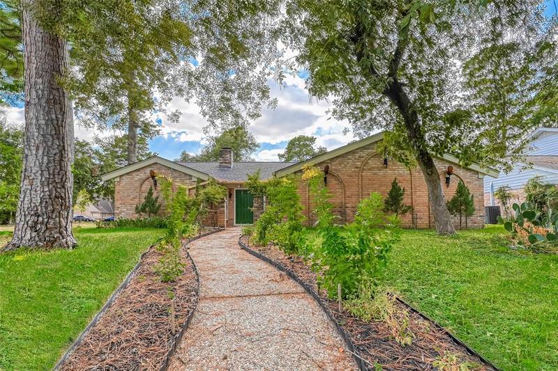 19403 Joanleigh Dr, Spring, TX 77388 for Sale