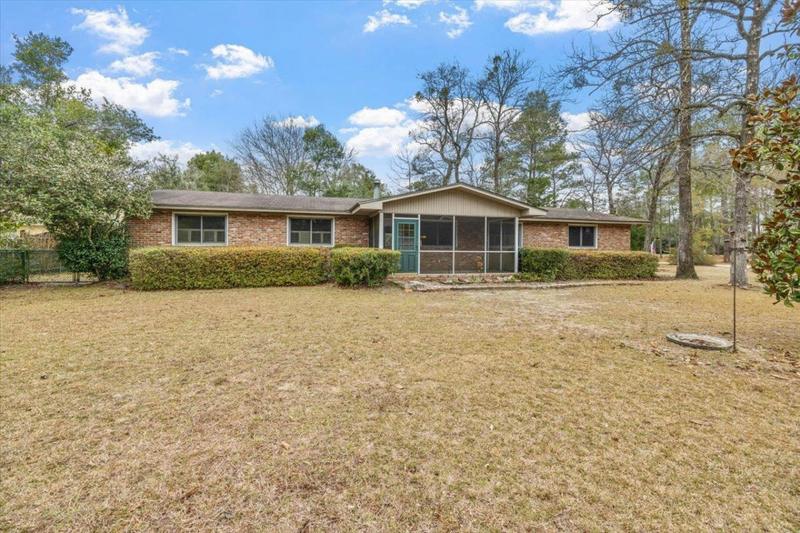 33 KATHY ANN DR, CRAWFORDVILLE, FL 32327 Single Family Residence For Sale  MLS# 367393