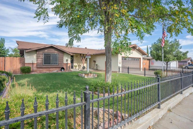 151 N SANTA ROSA ST, Los Banos, CA 93635 Single Family Residence For Sale  MLS# 223069745 for Rent