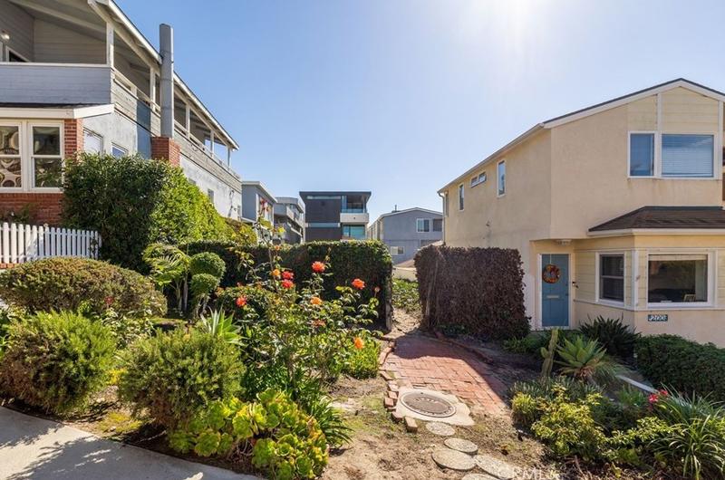 204 18th St, Manhattan Beach, CA 90266 - MLS SB23181454 for Sale