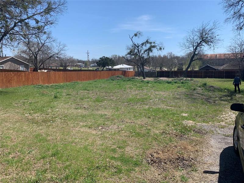 111 Mckinney Ave, Princeton, TX 75407 for Sale