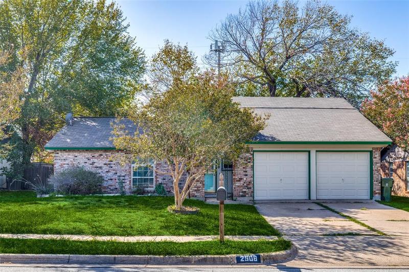 2508 Mardell Dr, Arlington, TX 76016 for Sale