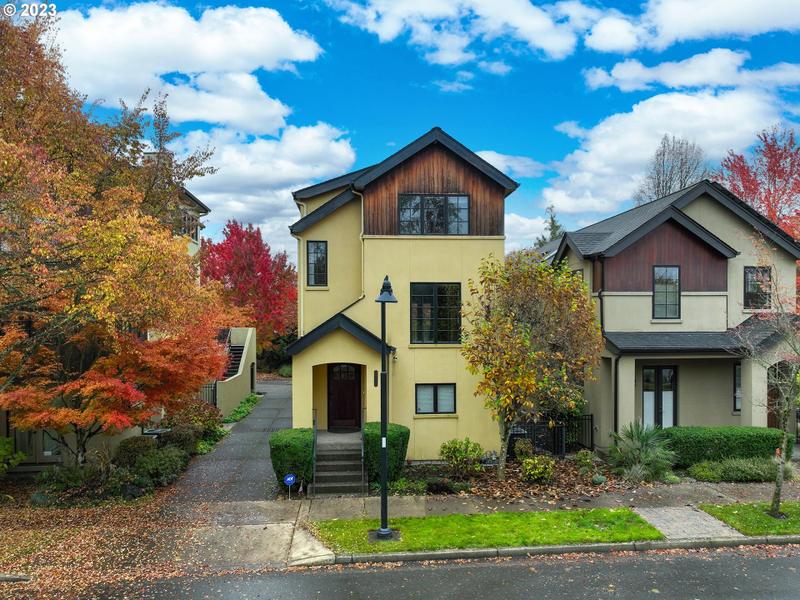 2715 LORD BYRON PL, Eugene OR 97408 for Sale