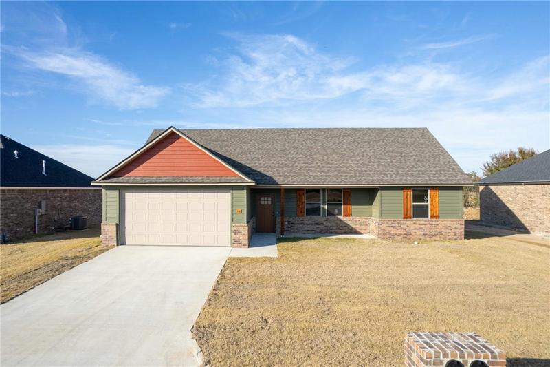 114 COUNTRYSIDE WAY, Pocola, OK 74902 Single Family Residence For Sale  MLS# 1264380