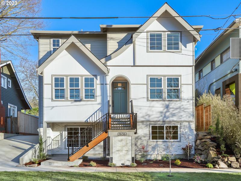 1636 SE 52ND AVE, Portland OR 97215 for Sale