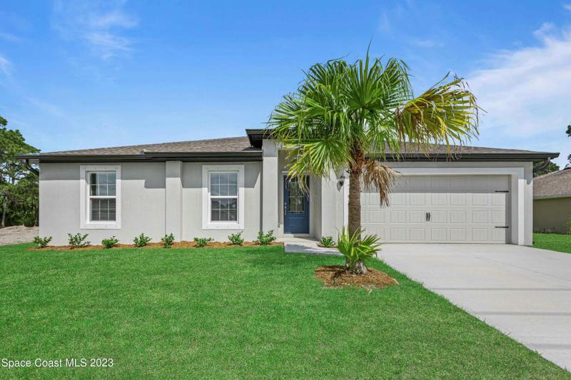 1027 CLOVERLEAF AVE SE, Palm Bay, FL 32909 Single Family Residence For Sale  MLS# 971894
