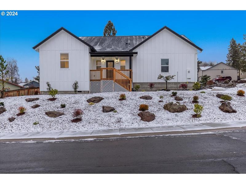 817 Whitney DR, Goldendale WA 98620 for Sale
