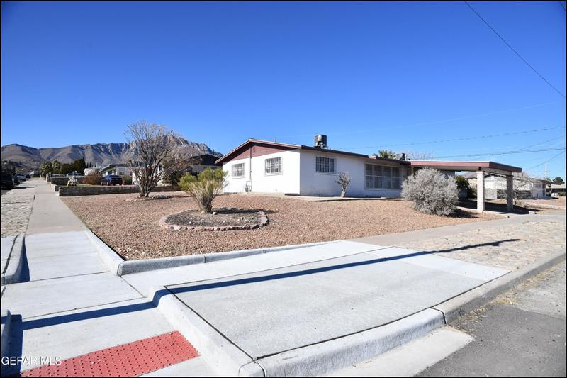 3917 Volcanic Avenue A, El Paso, TX 79904 for Rent