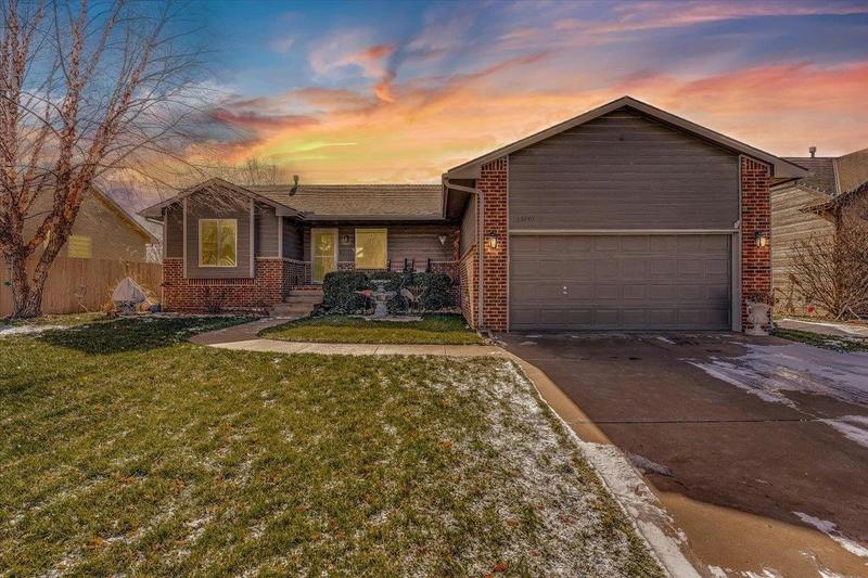 13707 W AUTUMN RIDGE ST, Wichita, KS 67235 Single Family Residence For Sale  MLS# 634297