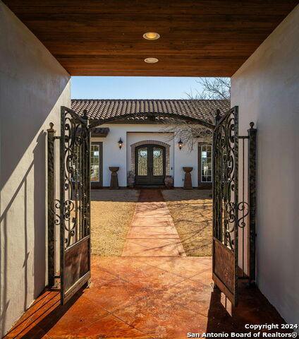 230 DRY BEAR CRK, New Braunfels, TX 78132 Single Family Residence For Sale  MLS# 1741424