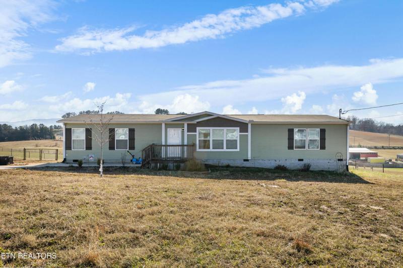 529 CONLEY TRL, Dandridge, TN 37725 Single Family Residence For Sale  MLS# 1248194 for Rent