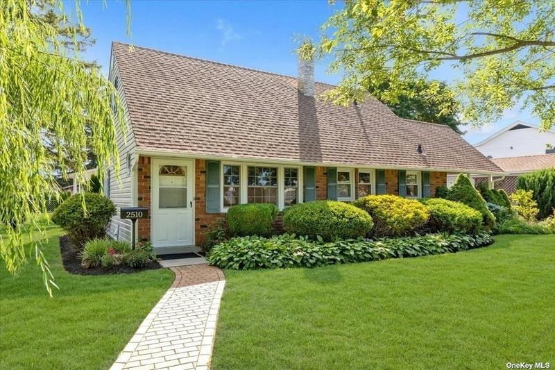 2510 2ND ST, East Meadow, NY 11554 Single Family Residence For Sale  MLS# 3514563