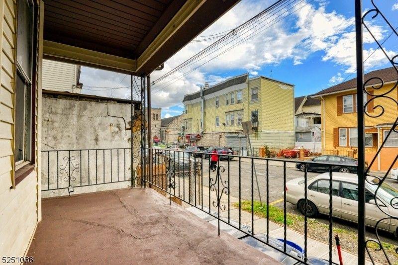 Newark, Esinteraction County, NJ House for sale Property ID: 418024769