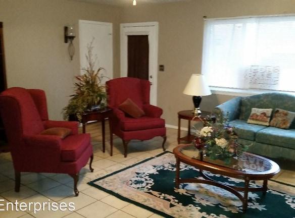 1363 S Newton Ave - Springfield, MO 65807 - Home For Rent