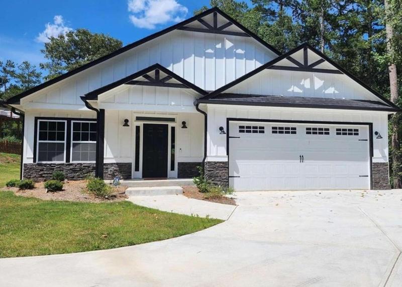 8162 Lakeview Pkwy, Villa Rica, GA 30180 - MLS 7282499 for Sale