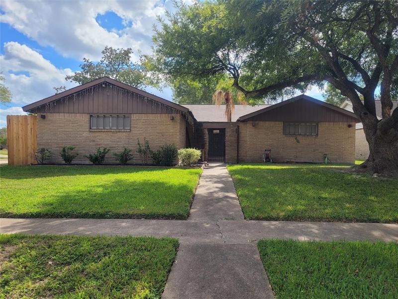 8803 Tanager St, HOUSTON, TX 77036 for Sale