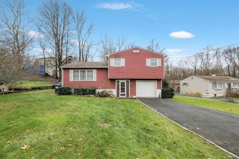 64 Duelk Ave, Monroe, NY 10950  MLS# H6279200 for Sale