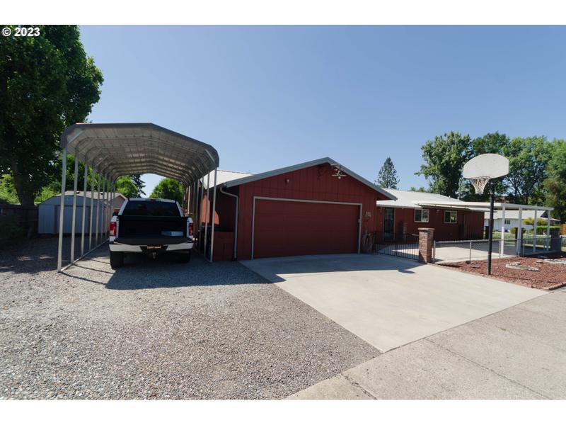 824 KEITH AVE, Medford OR 97504 for Sale