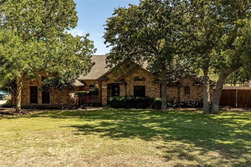 2211 Lakeforest Dr, WEATHERFORD, TX 76087 for Sale