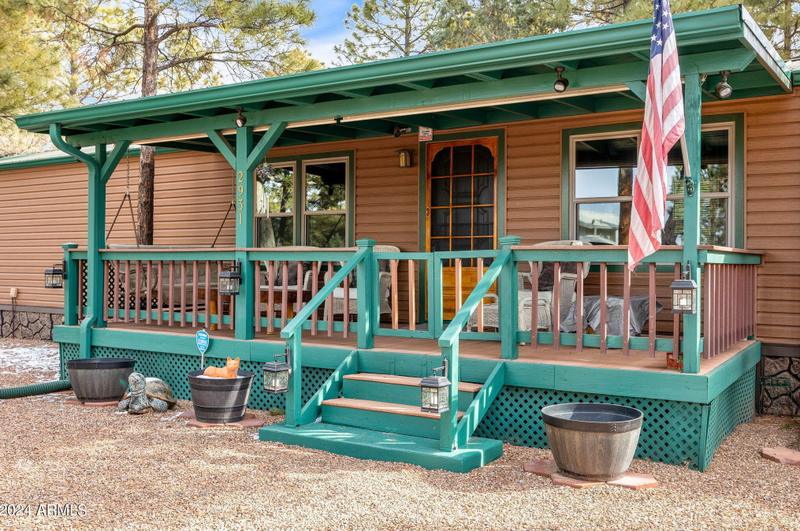 2931 Breezy Pine Dr, Overgaard, AZ 85933 - MLS 6647433 for Sale