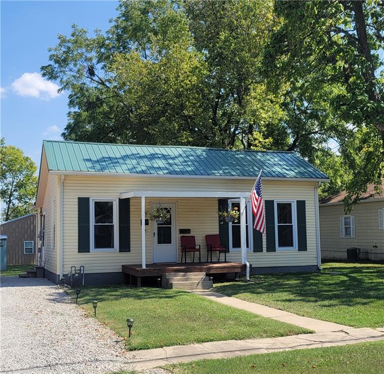 604 N 3rd St, Clinton, MO 64735  MLS# 2452937 for Sale
