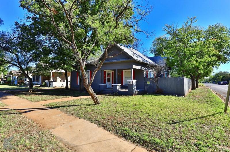 941 Vine St, Abilene, TX 79602 - MLS 20456434 for Sale