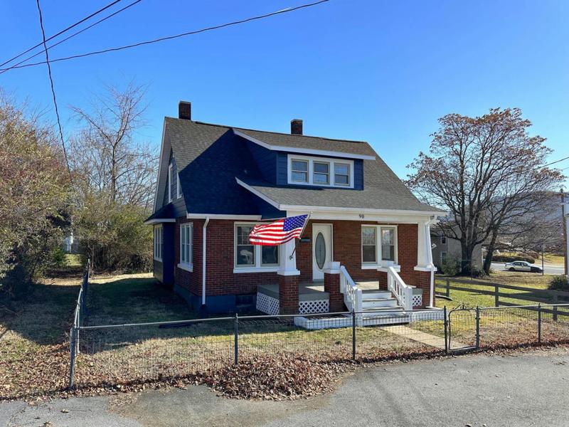90 ASHBY AVE, ELKTON, VA 22827 Single Family Residence For Sale  MLS# 648655 for Rent