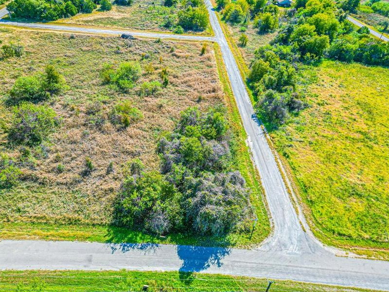 22143 Stanwood Dr & Westmeadow Dr, Whitney, TX 76692 for Sale