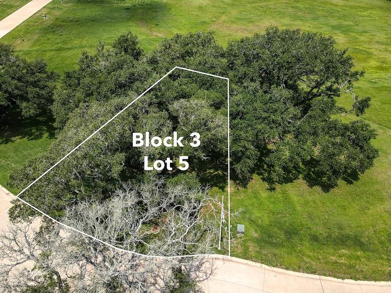 2418 Oak Hollow Lane, Brenham, TX 77833 for Sale