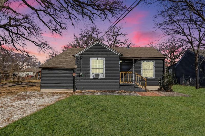 7610 Mohawk Dr, Dallas, TX 75235 for Sale