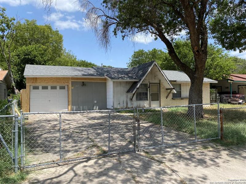 6027 CASTLE HUNT, San Antonio, TX 78218-4116 for Sale