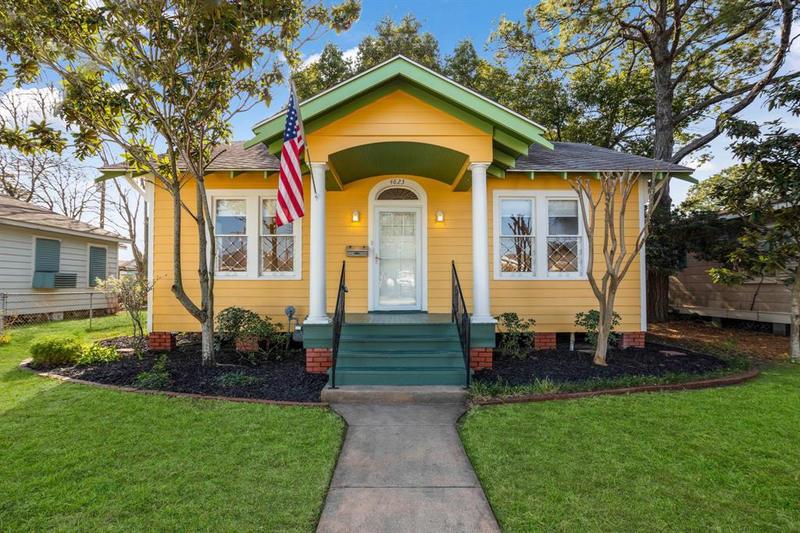4823 Fannin Dr, Galveston, TX 77551 for Rent