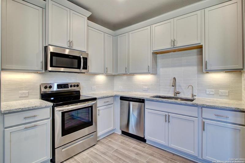 867 Farmhouse Trail, New Braunfels, TX 78130 for Sale