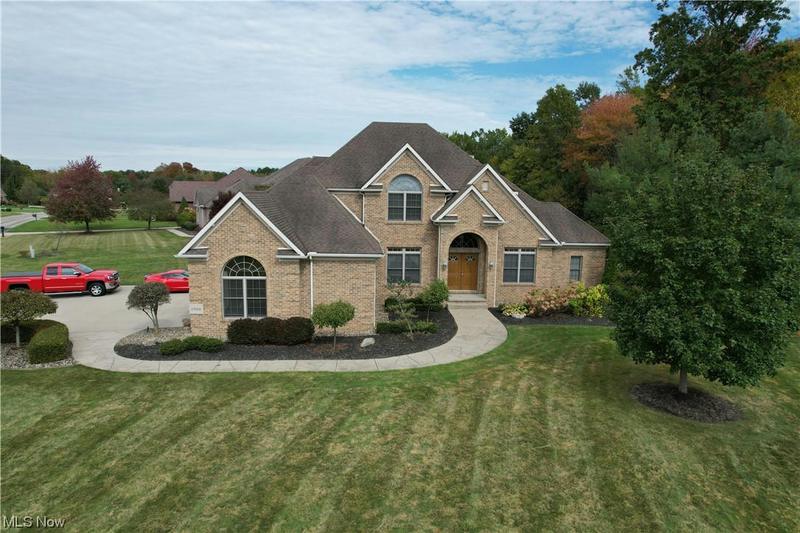 1760 WINDSOR TRCE NE, Warren, OH 44484 Single Family Residence For Sale  MLS# 4496966