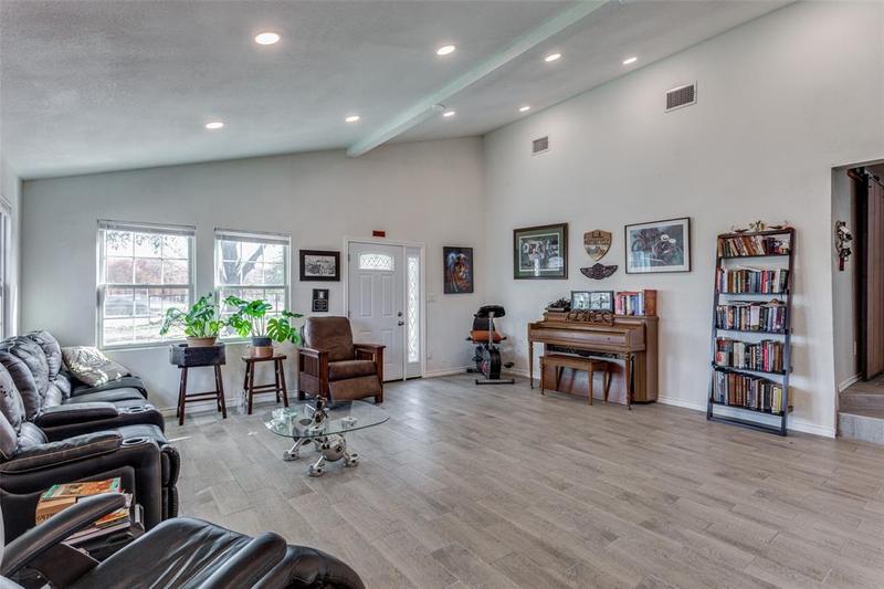 13505 Liberty School Rd, Azle, TX 76020 for Rent